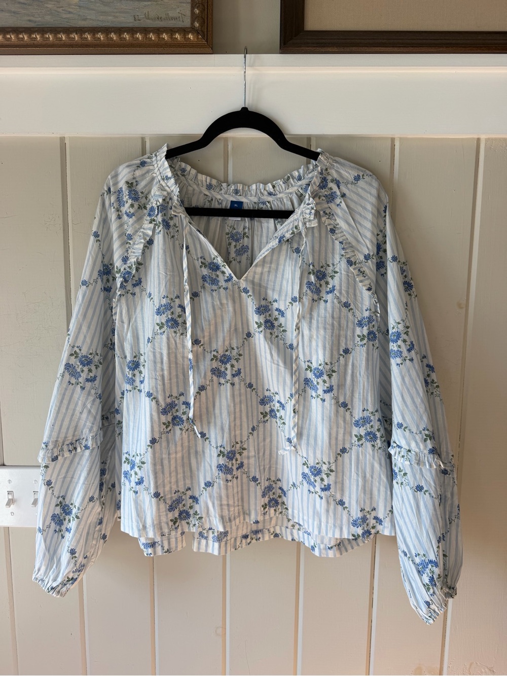 Old Navy Blue & White Floral Peasant Top, Tie Front, Size XL, NWT